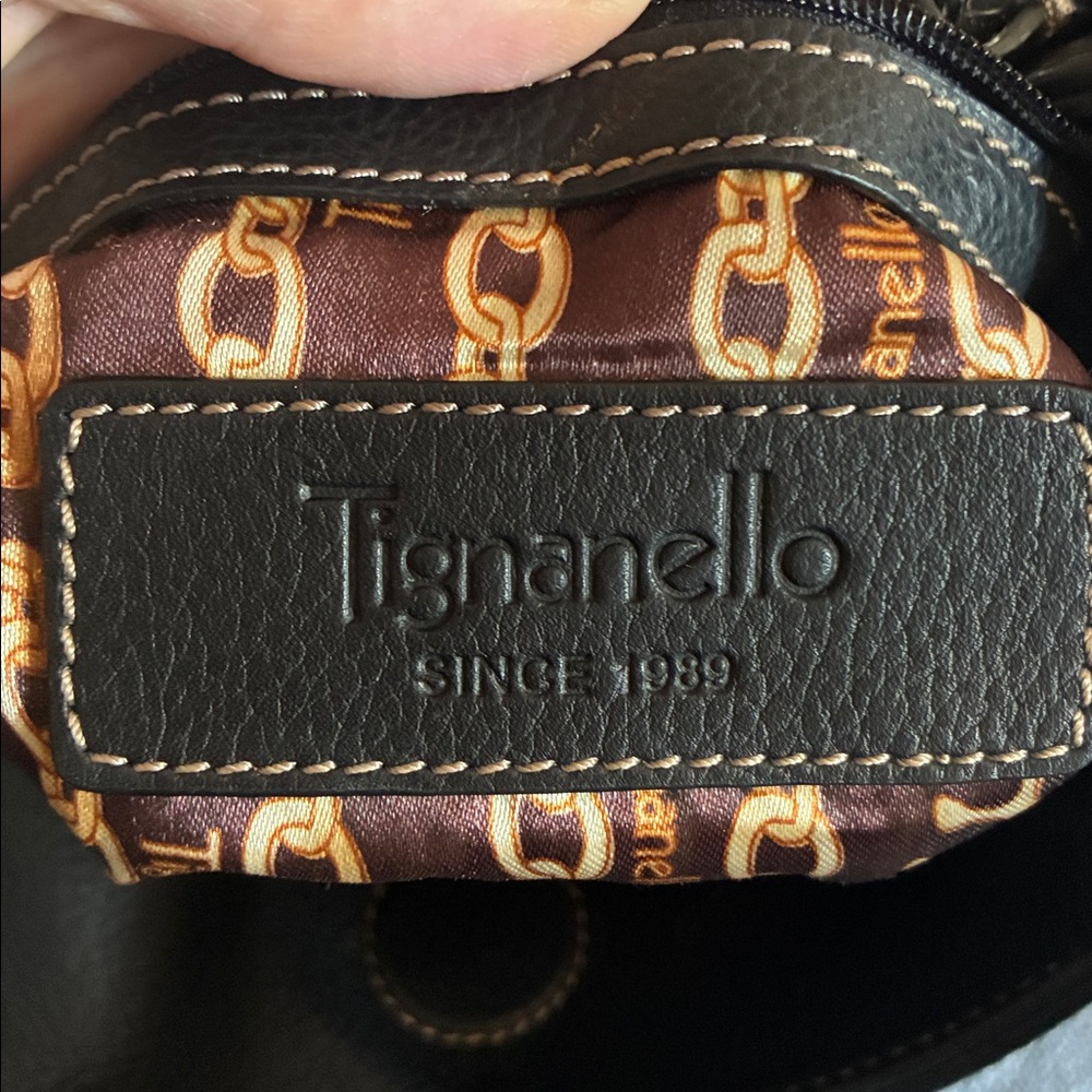 Tignanello Black Leather Shoulder Bag - Picture 8 of 11